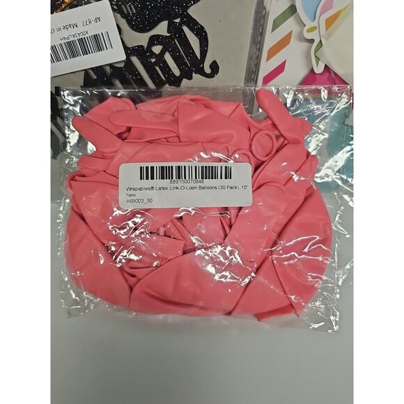 - Happy Birthday Bulletin Board Set, 50 Pcs, 30 BALLONS/20 PCS SET/1 CAKE STAKE - Picture 4 of 5